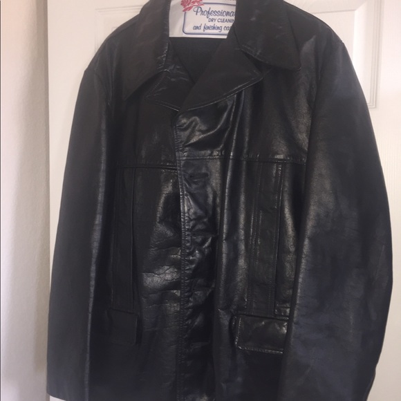 Leather jacket - Picture 3 of 3